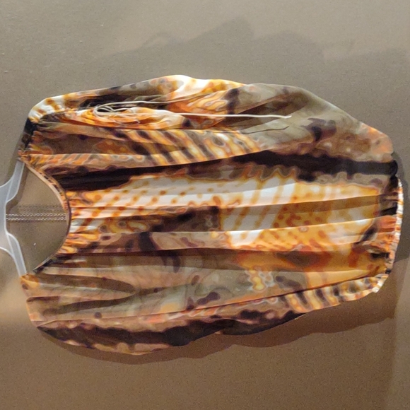 Cute sheer top MD - Picture 6 of 7